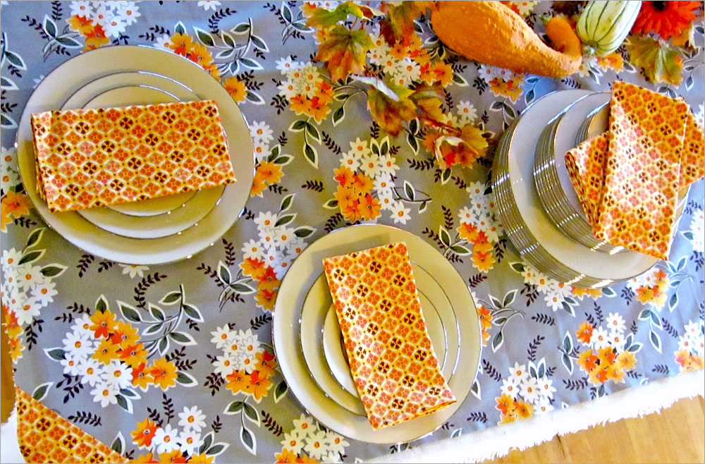 Tablecloth Overlay with Cool Corners